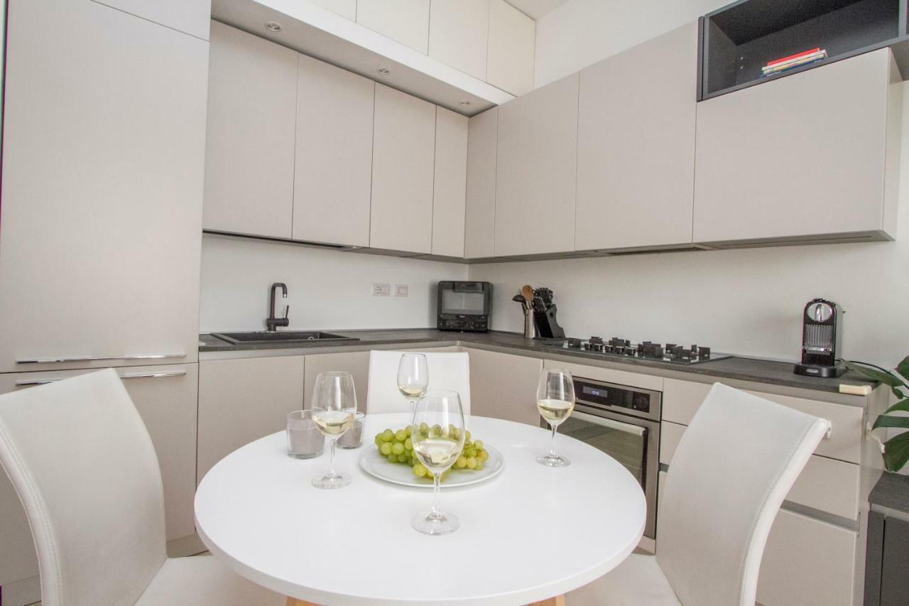 Luxury And Spacious Apartment 米兰 外观 照片