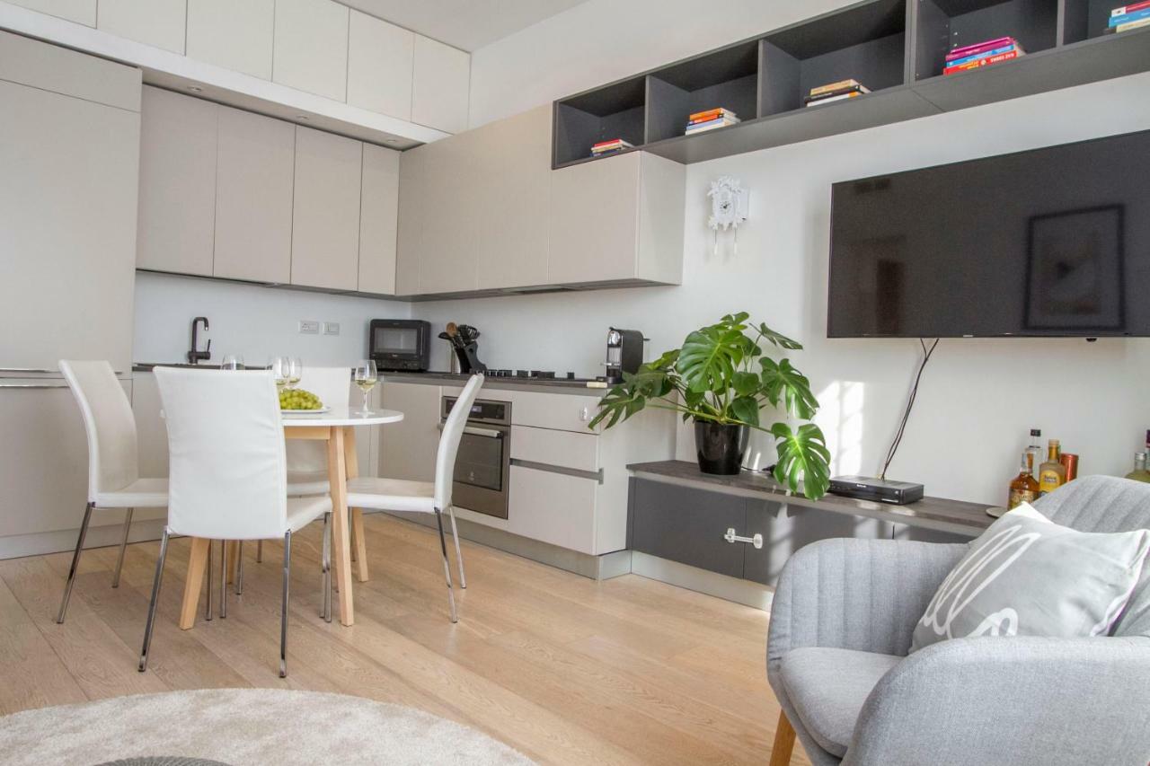 Luxury And Spacious Apartment 米兰 外观 照片