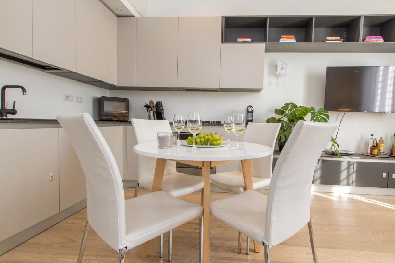 Luxury And Spacious Apartment 米兰 外观 照片